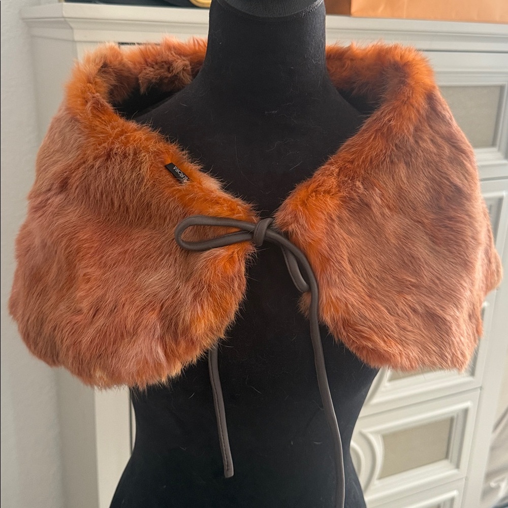 Real fur collar